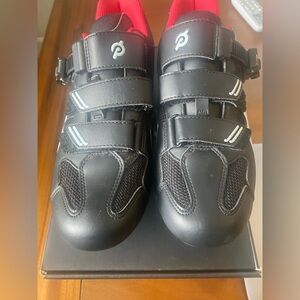 Peloton Womens Cycling Shoes - Black and Red Size 39